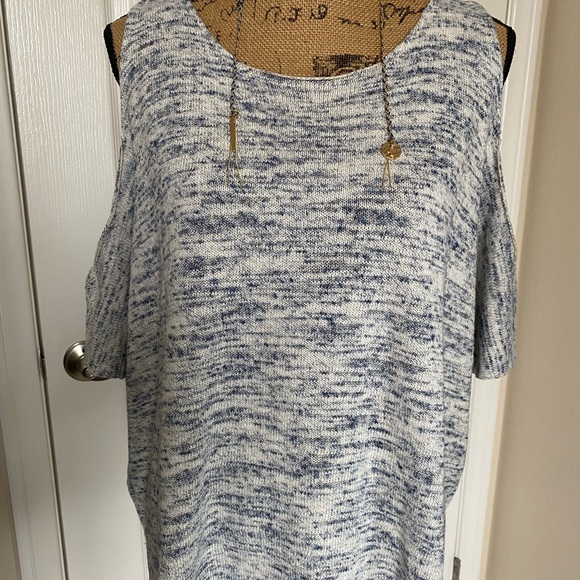 Max Studio Oversized Sweater - Picture 1 of 3